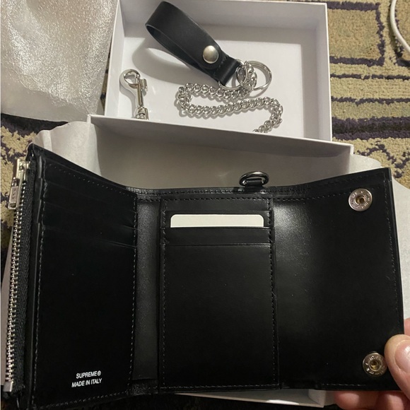 Supreme Leather Chain Wallet “Black” FW25